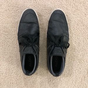 Aldo Casual Shoes - size 8